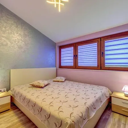 Yana- The Amazing View Apartment *