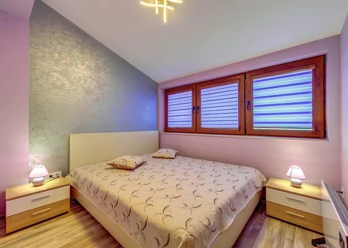 Yana- The Amazing View Apartment *